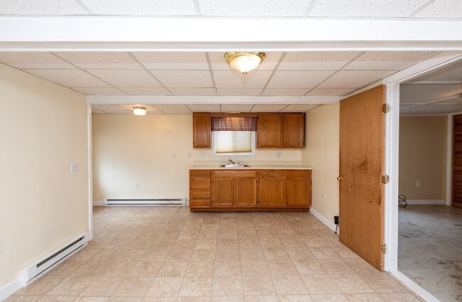 Building Photo - 40 N Franklin St