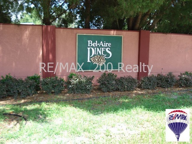 Building Photo - WINTER PARK 4/2 IN BEL AIRE PINES