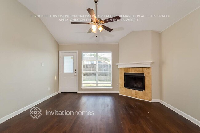 Foto del edificio - 4801 Mountain Ridge Ln
