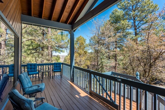 Building Photo - Four Bedroom in the Pines of Prescott