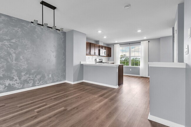 Foto del edificio - 1556 Sequoia Wy