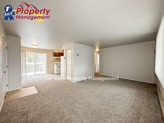 Building Photo - 1462 W Sandalwood Dr