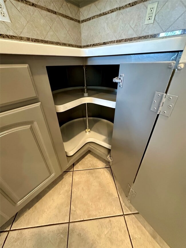 Building Photo - 12910 Watermist