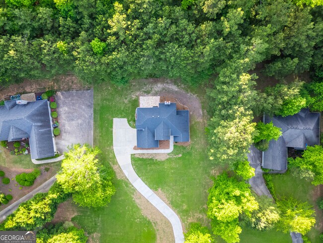 Building Photo - 4085 Fawn Valley Dr