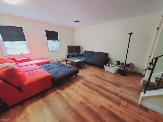 Building Photo - 3 br, 2.5 bath Townhome - 15 Mariners Ln A...