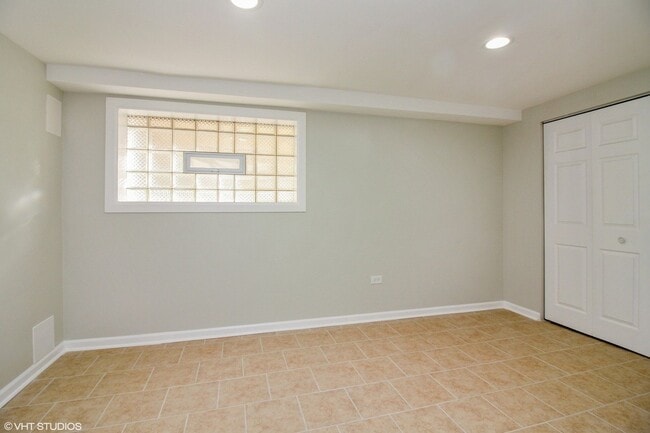 Foto del edificio - Recently Renovated 2 Bed, 1 Bath Residence