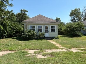 Building Photo - 219 E Campbell St