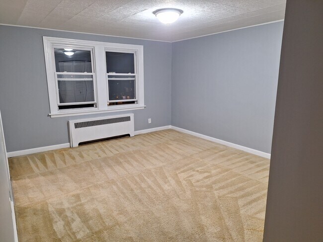 Entrance looking at living room - 6404 Marsden St.