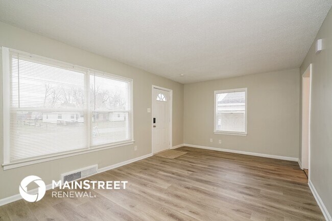 Foto del edificio - 3428 N Riley Ave