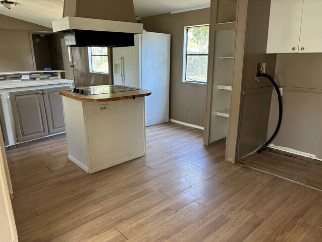 Foto del edificio - 11240 N Northwood Dr