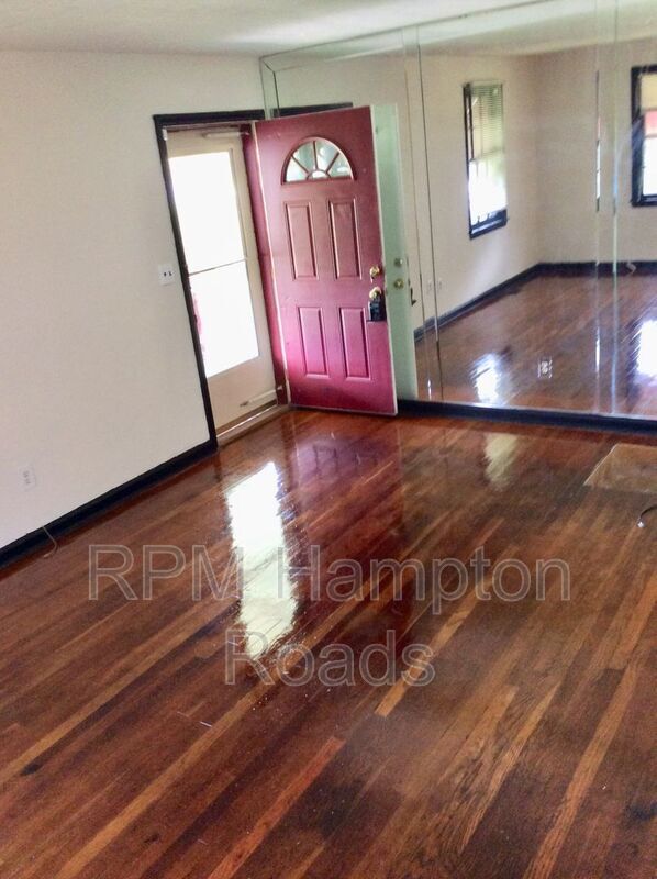 Building Photo - 6216 Tidewater Dr