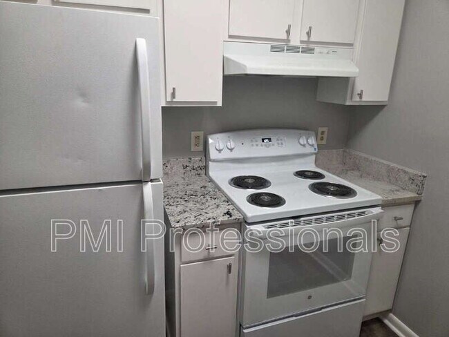 Foto del edificio - 2929 Selena Dr