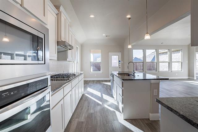 Building Photo - 3623 Twin Pines Dr