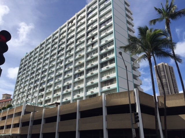 Building exterior - 1560 Kanunu St