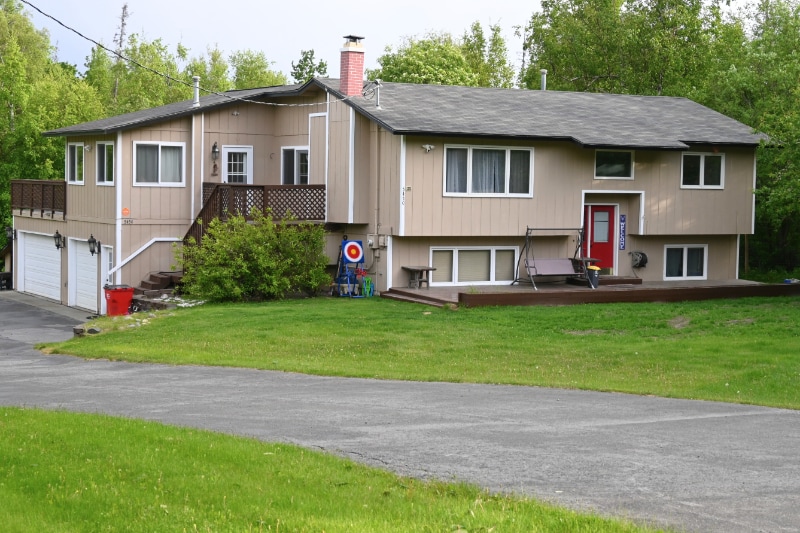Primary Photo - 5450 E Alder Dr