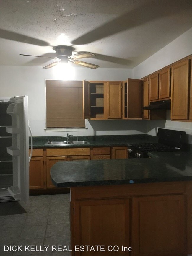 Building Photo - 4 br, 1 bath House - 908 Widgeon Rd