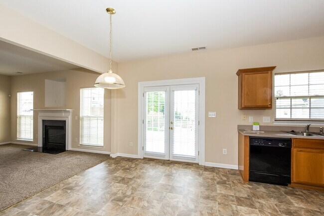 Building Photo - 1146 Danbrook Dr