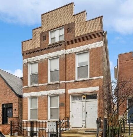 Foto principal - 1644 N Hermitage Ave