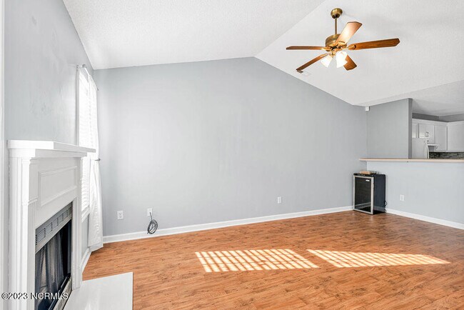 Foto del edificio - 111 Fairview Ln