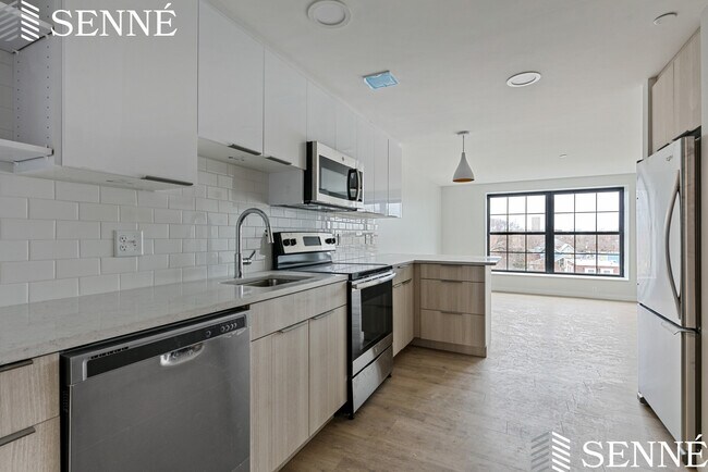 Building Photo - 9 Soden St