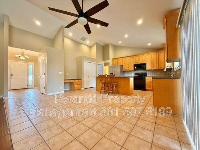 Photo - 961 Golden Pheasant Drive House