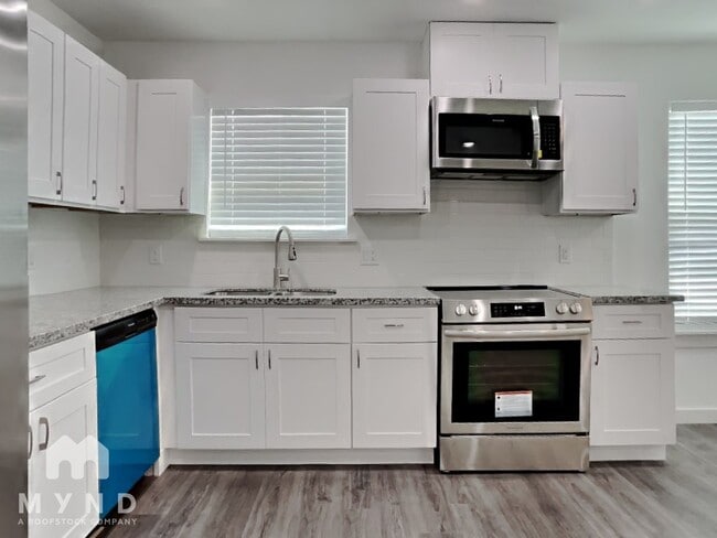 Building Photo - 7629 Sundown Dr