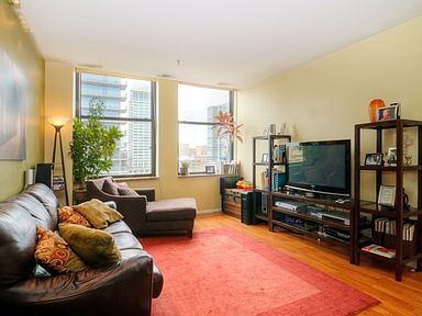 Living Room - 780 S Federal St