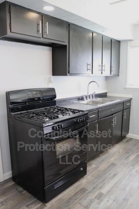 Building Photo - 7302 Taft St
