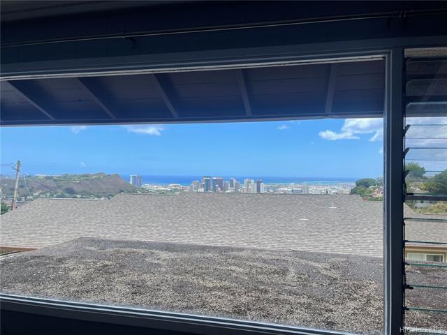 Foto del edificio - 2742 Laniloa Rd