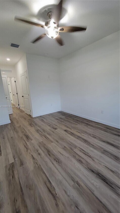 Foto del edificio - 15650 SW 136th St