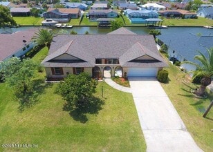 Building Photo - 10 Coral Reef Ct S