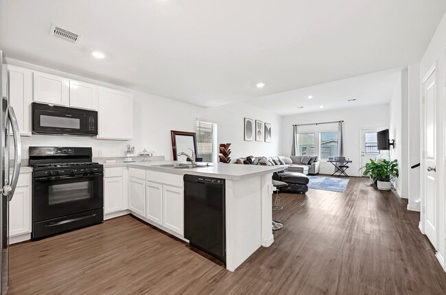 Building Photo - 18122 Rockvine Dr