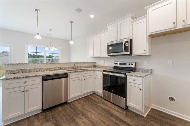 Building Photo - 105 Weaver Way