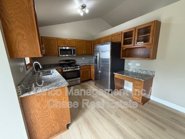 Building Photo - 2505 La Brecque Dr