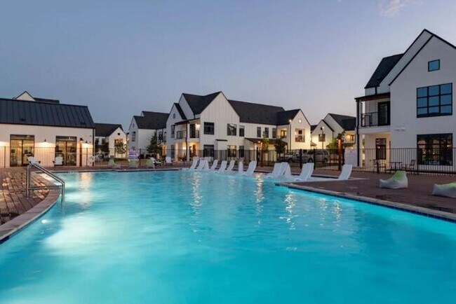 Foto del edificio - 11680 Hero Way W