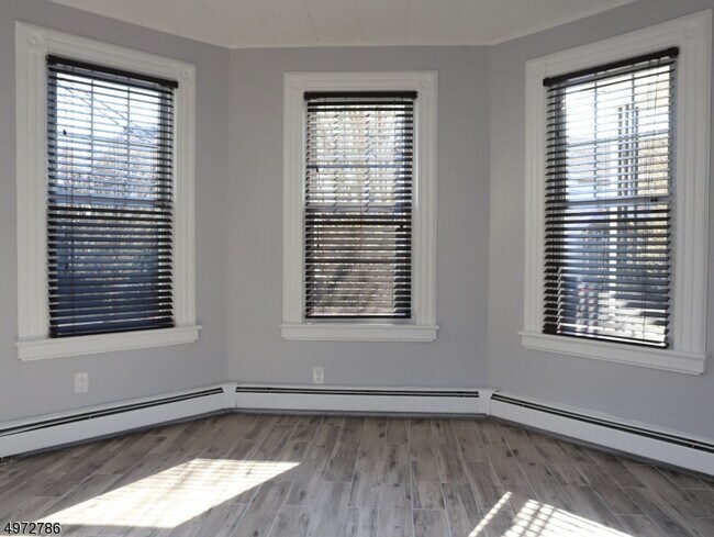 Foto del edificio - 32 Warren St