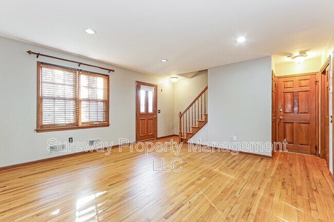 Foto del edificio - 513 Glenmere Ave