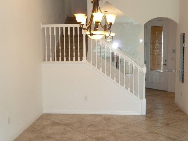 Building Photo - 10214 Fallsgrove St