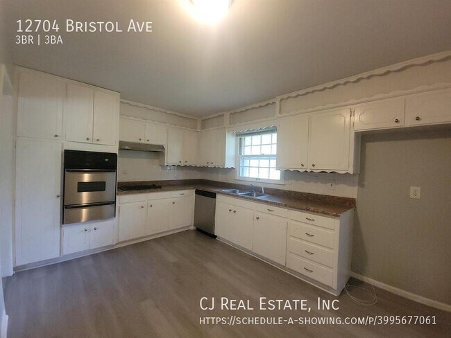 Building Photo - 12704 Bristol Ave