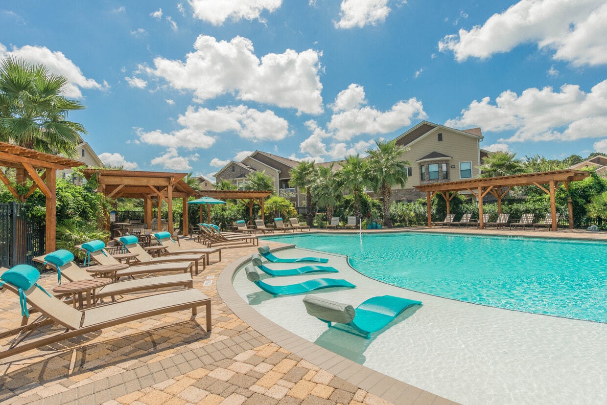 Waterstone Apartments in Spring, TX