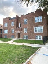 Building Photo - 219 E 78th St