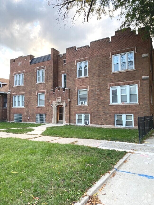 Building Photo - 219 E 78th St