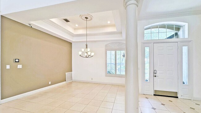Foto del edificio - Elegant 4-Bedroom Home in Turtle Creek wit...