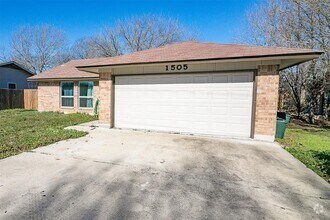 Building Photo - 1505 Quail Valley Dr