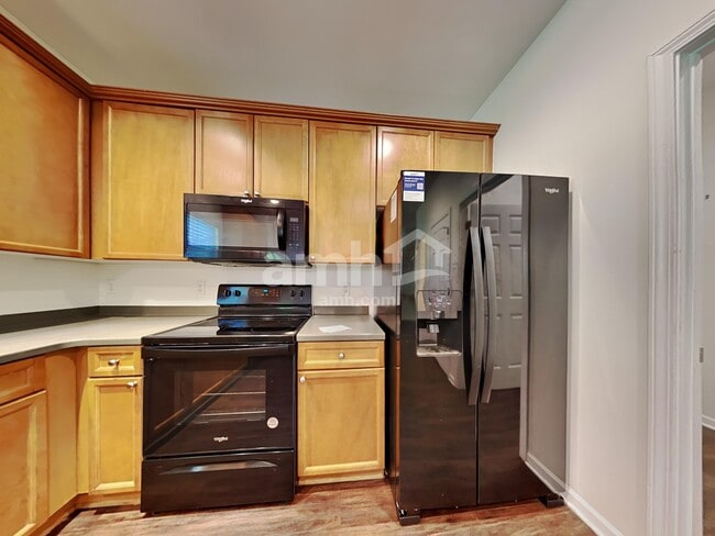 Building Photo - 108 Sarmiento Ln
