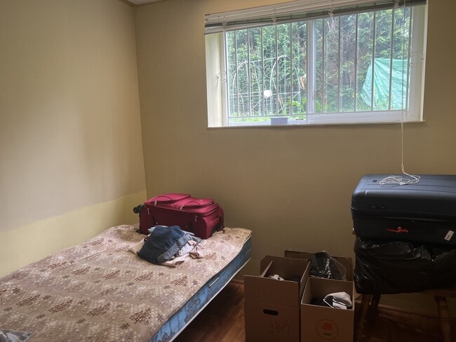 Photo du bâtiment - 4849 Harken Dr