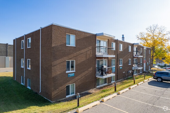 Building Photo - Cathy Manor Apartments