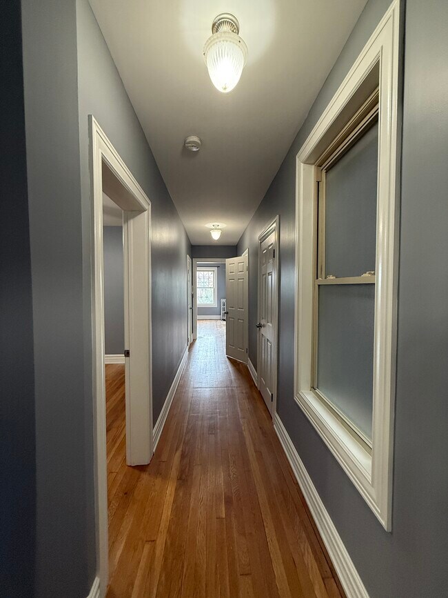 Foto del edificio - 469 W Willis St