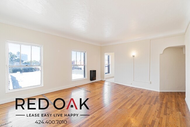 Foto del edificio - 657 Cochran Ave