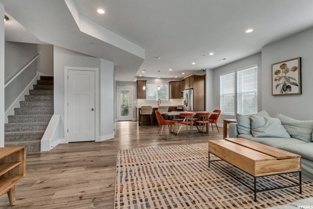 Building Photo - 52 Golden Privet Dr
